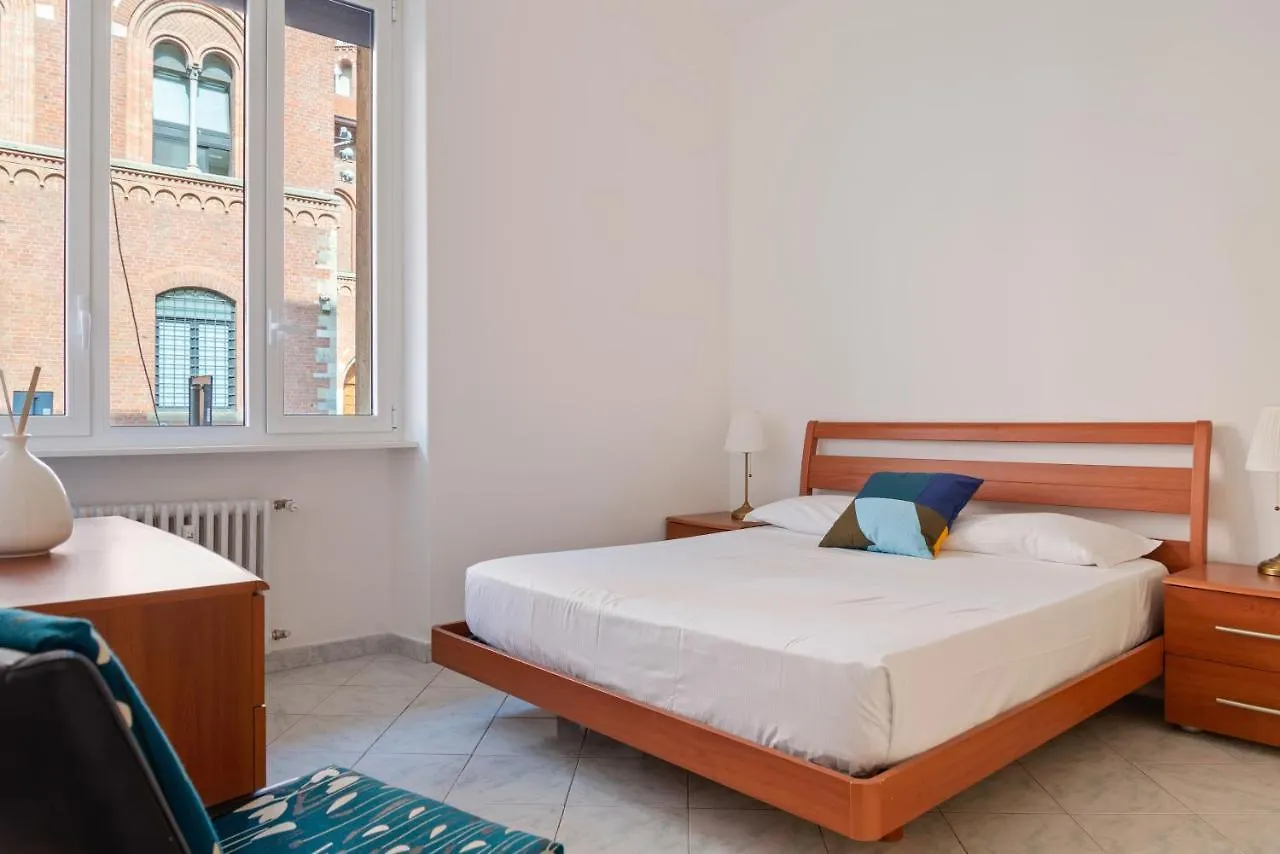 Stazione Centrale Cozy And Functional Flat Milan Italy